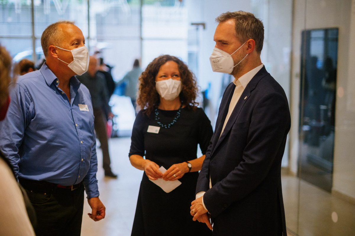 Walk21 meets The Mayor of Prague with Petra Syrova at the Praague Walking Conferencend